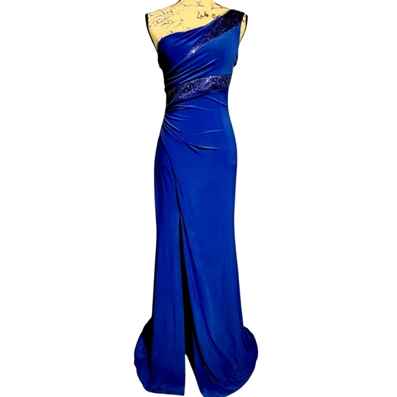 Hailey Logan By Adrianna Propell Royal Blue One Shoulder Gown - Picture 3 of 12